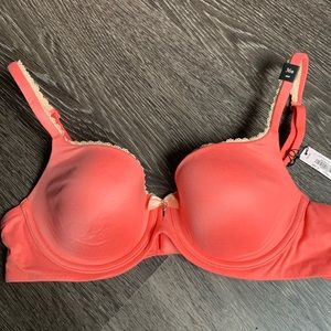 NWT! Victoria’s Secret Coral Pink Demi Bra 36B